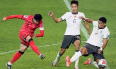 开云体育视频直播-关于足球联赛战况激烈，球员全力以赴奋勇拼搏的信息