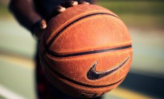 开云APP-太阳鏖战江苏，塔图姆统治全场，一场跨越时空的篮球想象