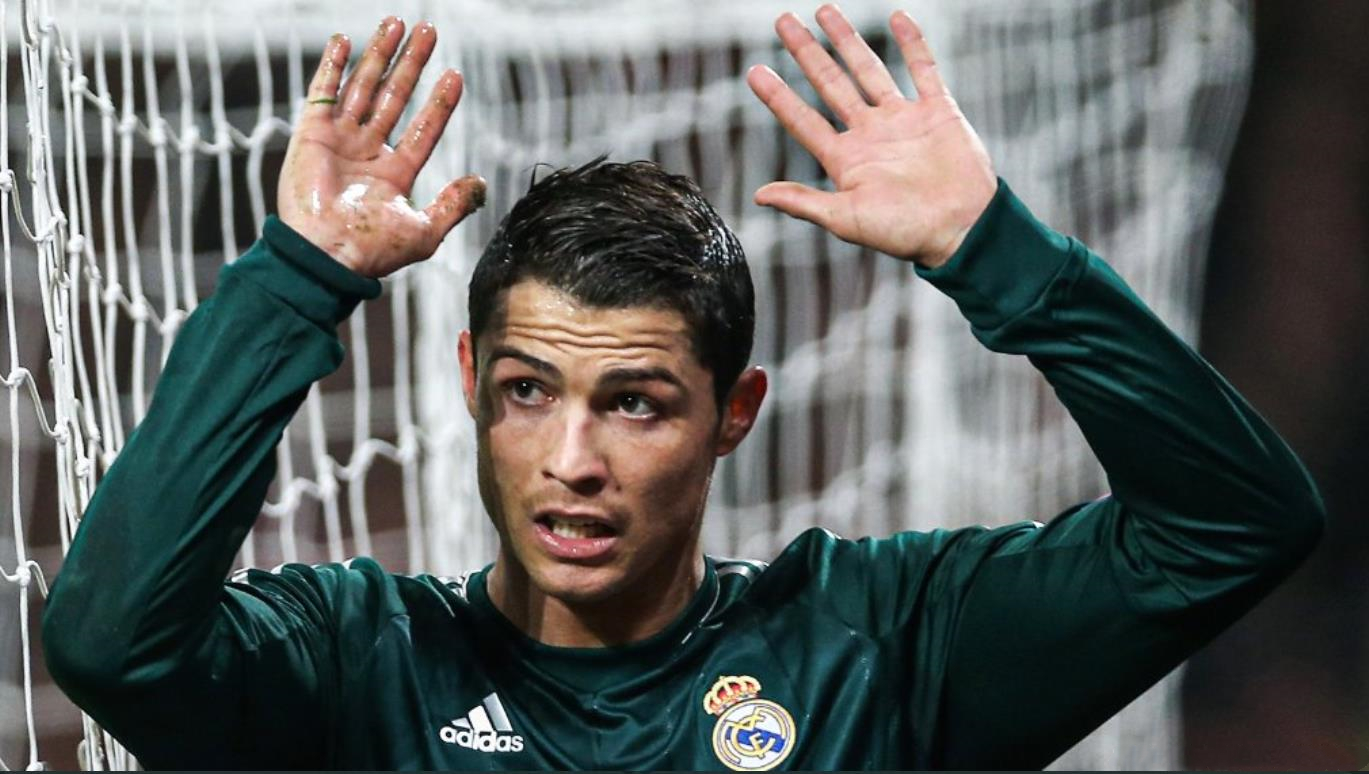 包含萨索洛球员个人荣誉丰收,备战下一场比赛的词条 包含萨索洛球员个人荣誉丰收,备战下一场比赛的词条