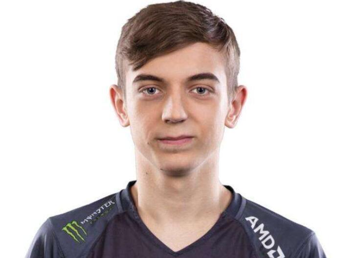 IG翻盘Rogue,Caps绝境逆转 IG翻盘Rogue,Caps绝境逆转