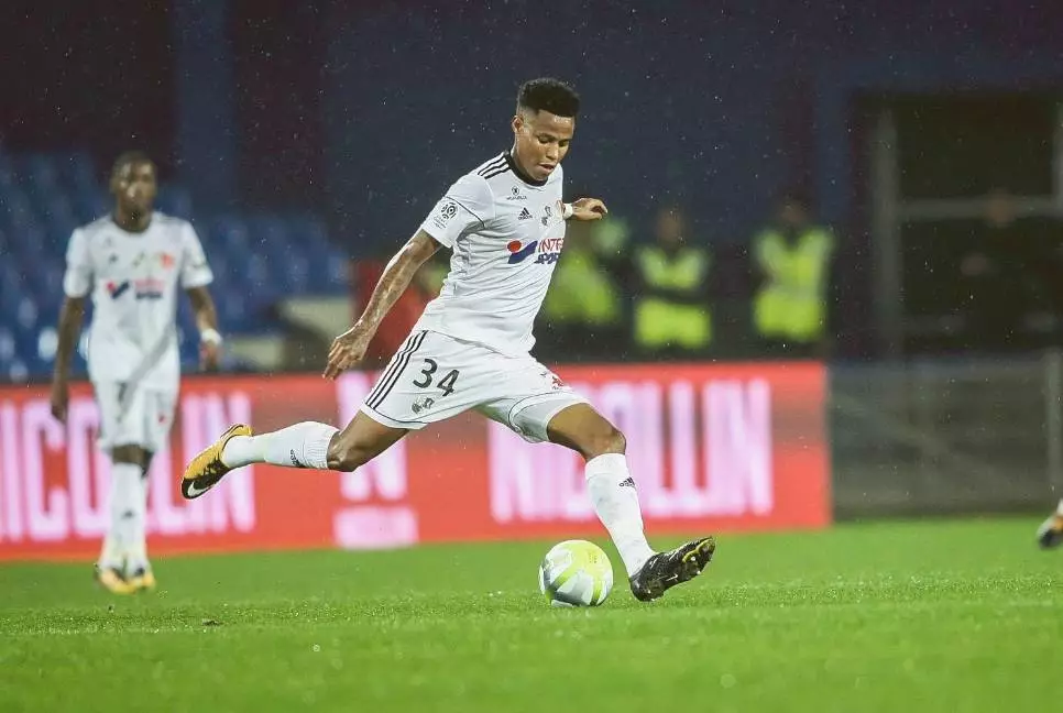 关于亚眠主场战胜南特，实现一波连胜的信息