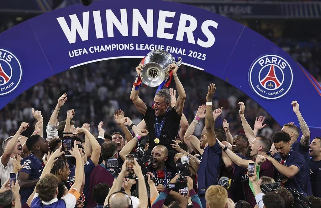 包含争霸冠军,欧国联赛实力耀眼的词条 包含争霸冠军,欧国联赛实力耀眼的词条