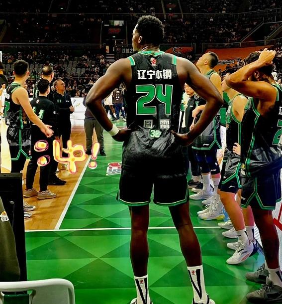 关于福建男篮力克辽宁队，结束连败的信息