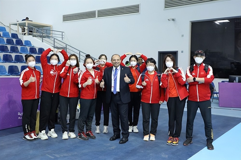 关于印度选手在射击比赛中大放异彩，夺冠的信息