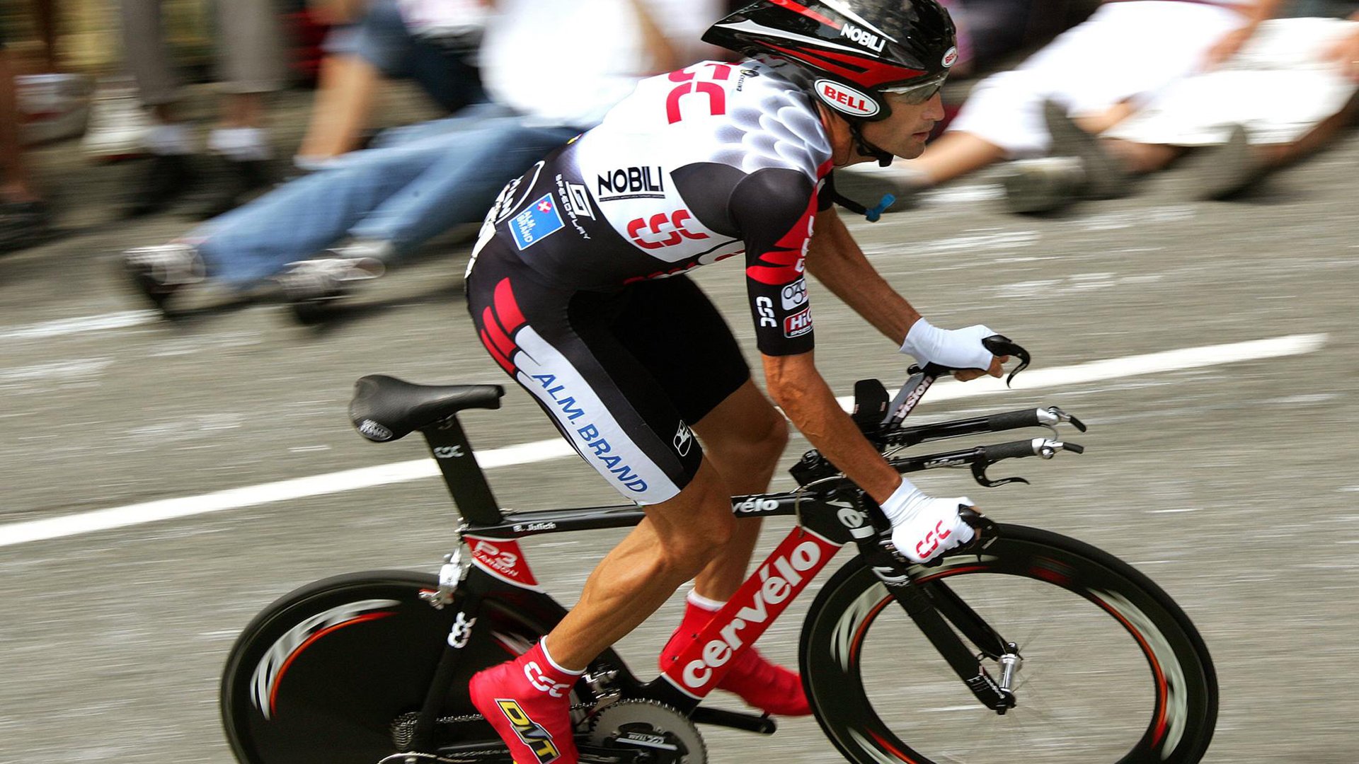 哈登关键球定乾坤，开拓者第三节风暴击溃太阳