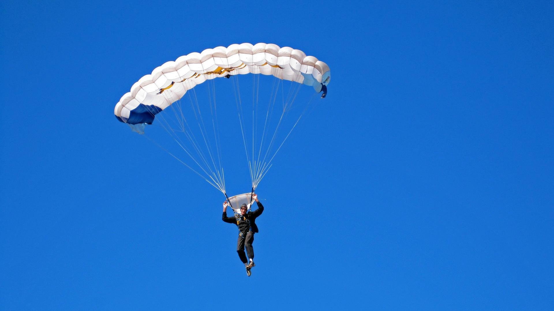 阿尔卡拉斯澳网险胜后的蜕变，率西班牙队戴维斯杯逆境突围